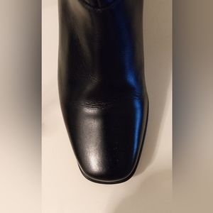 Women's Clarks Boots, Booties, Black Leather, Size 7.5M, NWOB